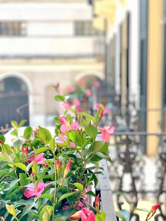 Bue Nero Suites Verona 2*,